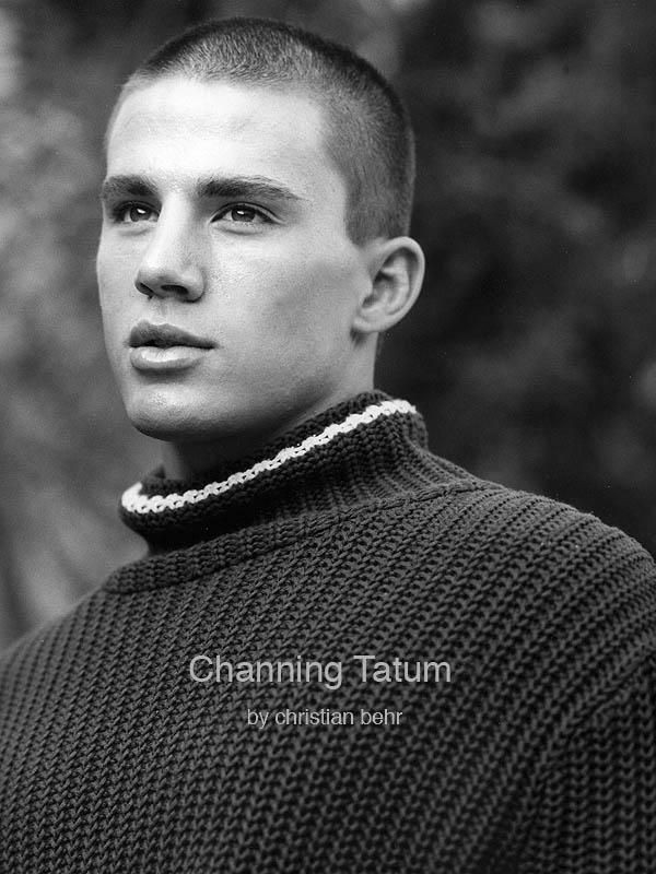 Đường nét đẹp như tạc tượng của Channing Tatum.