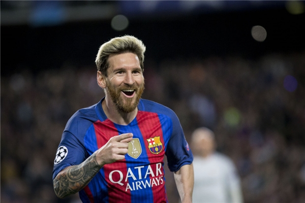 2. Danh thủ Lionel Messi giữ vị trí á quân với 81,5 triệu USD (khoảng 1.875 tỉ đồng).