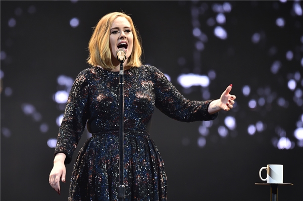 Adele trong tour lưu diễn 25