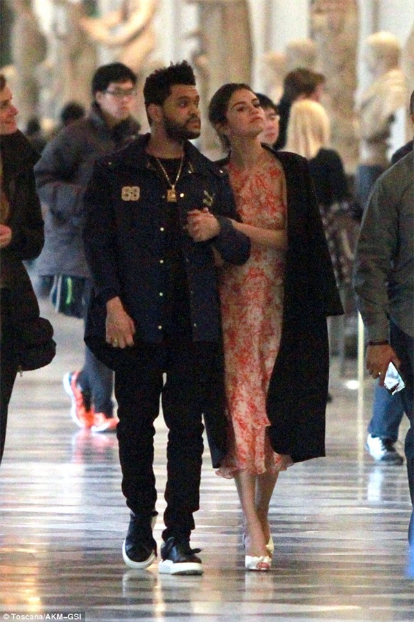 Yêu gần 3 tháng, Selena Gomez đã lo sợ bị The Weeknd “đá”?