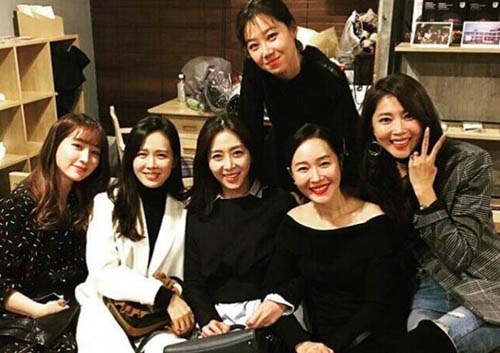 Những hội bạn thân quyền lực ở showbiz Hàn không phải ai cũng biết Những hội bạn thân quyền lực ở showbiz Hàn không phải ai cũng biết