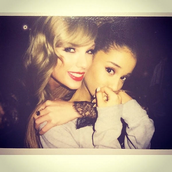 Ariana Grande và Taylor Swift là bạn thân của nhau.