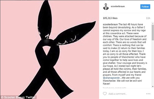 Quản lý Scooter Braun của Ariana Grande hồi đầu tuần đã viết về nỗi đau khổ lẫn tức giận của anh về vụ tấn công và thề rằng "chúng ta sẽ không để quỷ dữ thắng thế" nhân danh chính anh và nữ ca sĩ.