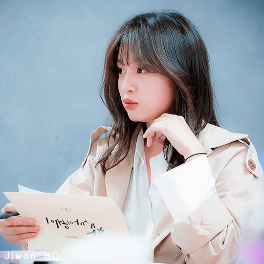 Kim Ji Won - nữ thần aegyo không đối thủ của màn ảnh Hàn Quốc