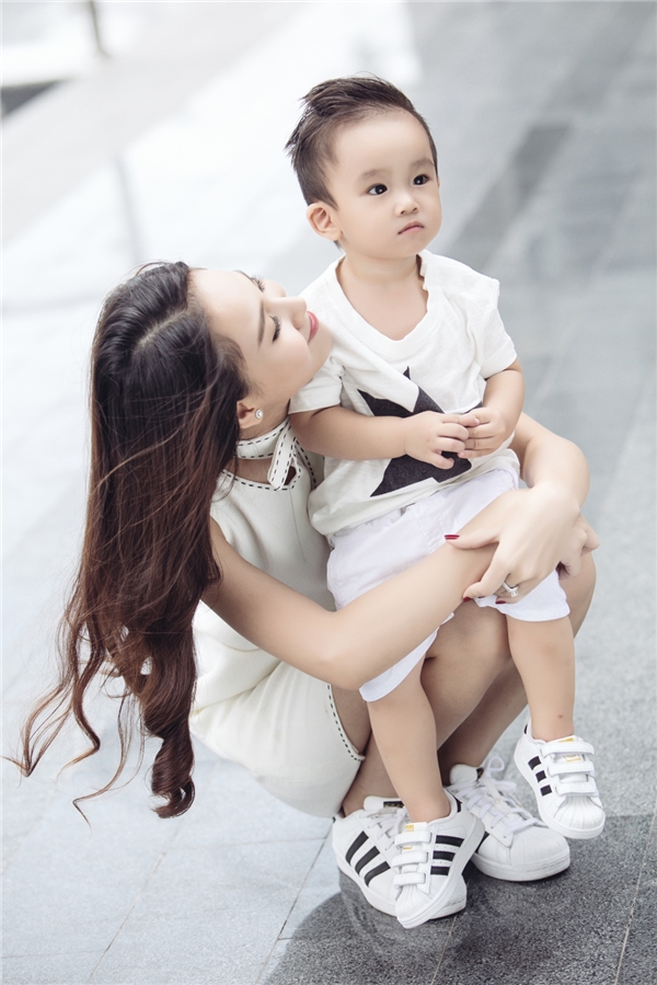 Nhung my nhan Viet bi nguoi yeu ruong bo luc dang mang thai