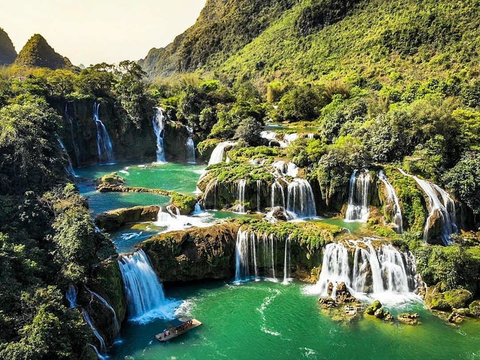 
Bản Giốc - thác nước đẹp nhất Việt Nam.