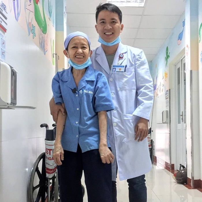 
Bác sĩ Sang hiện đang là bác sĩ nội trú tại bệnh viên ĐH Y Dược TP.HCM 