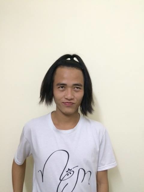 Xuất hiện trai đẹp khiến MXH dậy sóng vì combo tóc dài hình xăm 6 múi và  yêu động vật  Netizen  Việt Giải Trí