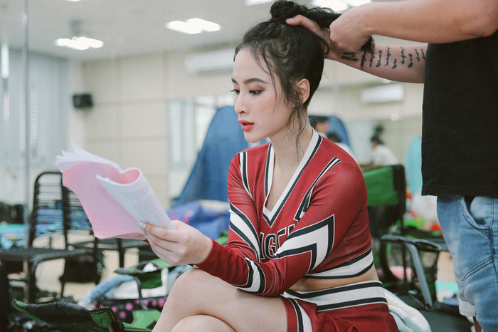 
Nụ cười tươi rói luôn hiện hữu trên khuôn mặt của cô. - Tin sao Viet - Tin tuc sao Viet - Scandal sao Viet - Tin tuc cua Sao - Tin cua Sao