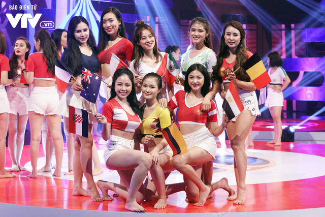 CĐM phát sốt với 32 cô gái Việt xinh đẹp, đại diện cho 32 đội tuyển tham gia World Cup 2018