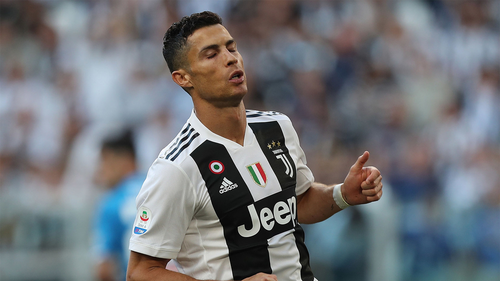 
Ronaldo đang gặp nhiều rắc rối xung quanh vụ scandal hiếp dâm.