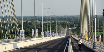 Cận cảnh cây cầu trị giá 3.000 tỷ nối miền Tây với Sài Gòn sau một thế kỷ qua sông bằng phà