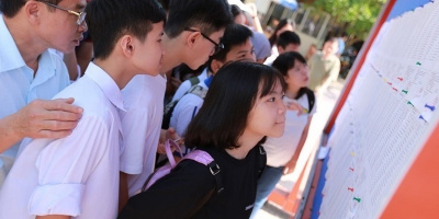 Trường THPT chuyên ở Hà Nội công bố điểm chuẩn