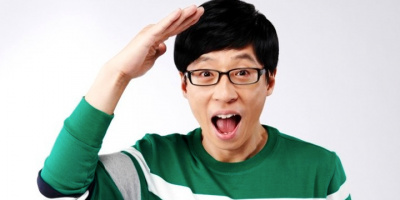 "MC quốc dân" Yoo Jae Suk tiếp tục gia hạn hợp đồng với FNC Entertainment