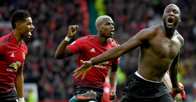 Chơi "xuất thần" như Xavi, Lukaku khiến cả thế giới ngỡ ngàng như ăn phải một "cú lừa"