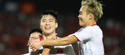 Việt Nam - Indonesia: Việt Nam ghi 2 bàn liên tiếp, nâng tỉ số lên 3-0