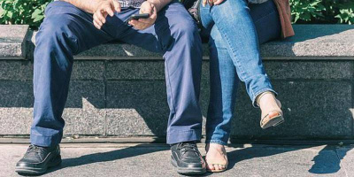 Phụ nữ muốn bảo vệ xương khớp và sức khoẻ, hãy cứ ngồi như đàn ông