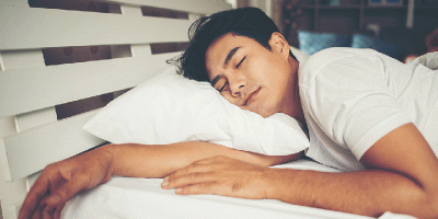 Chàng trai vô gia cư 21 tuổi trở thành tỷ phú nhờ ngủ đủ 8 tiếng/ngày