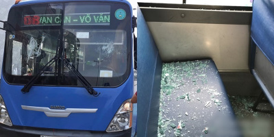 Nhóm thanh niên tấn công xe buýt tại TP.HCM khiến tài xế bàng hoàng