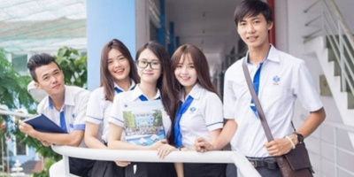 Sinh viên không được cạo trọc, mặc đồng phục nguyên tuần