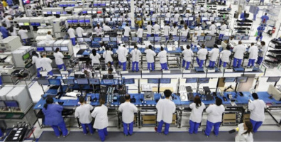 Dịch Covid-19: Nhà máy sản xuất iPhone chuyển sang sản xuất khẩu trang