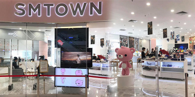 Netizen Việt phấn khích vì SMTOWN Cafe đã chính thức về Việt Nam