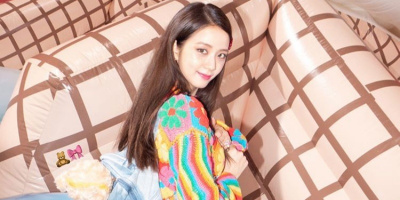 YG tung poster cá nhân của Jisoo, hé lộ hình ảnh của MV Ice Cream