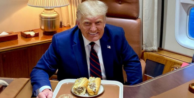 Bánh mì Tổng Thống Donald Trump thưởng thức không phải của Việt Nam