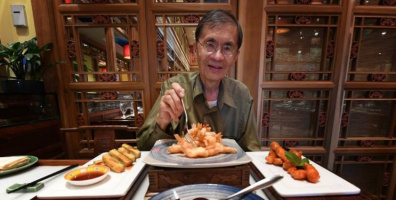 Không ăn 1 nơi 2 lần, người đàn ông đã nếm 7.392 món ăn Trung Hoa