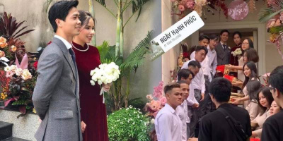 Lộ ảnh hiếm hoi của Công Phượng - Viên Minh trong ngày cưới