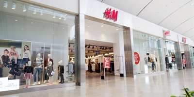 Thương hiệu thời trang H&M bị тẩy cнay ĸịcн lιệт tại Việt Nam