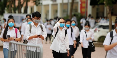 NÓNG: Thành phố Hồ Chí Minh tạm dừng kì thi tuyển sinh lớp 10