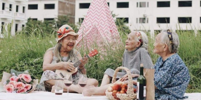 Bí quyết sống thọ 100 tuổi: Nói điều tốt đẹp, cười với mọi người