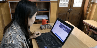 Vụ sinh viên bị đuổi vì tiếng mưa át tiếng giảng: Thầy cô cũng áp lực