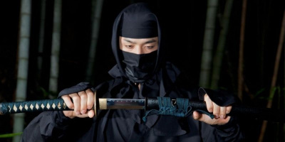 Ninja "hàng xịn" chiêu mộ học viên sau 400 năm, CĐM đua nhau đòi học