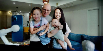 Cuộc sống hiện tại của Phan Đình Tùng: hạnh phúc cùng vợ và 2 con