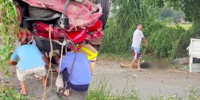Bạn bè khóc lóc, cầu cứu giúp các nạn nhân trong vụ tai nạn của Nam Ok