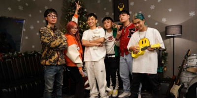 Ricky Star trình làng MV Giáng sinh với dàn khách mời khủng