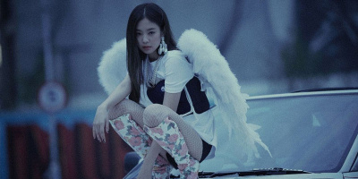 Những nữ idol cực nổi bật khi đeo cánh thiên thần