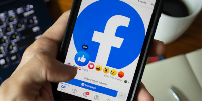 Facebook ẩn tính năng thả cảm xúc bài viết ở điện thoại