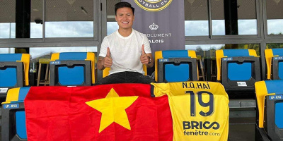 Quang Hải check in cùng lá cờ Việt, thông báo gia nhập Pau FC