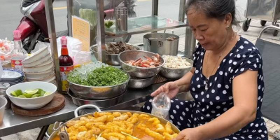 Quán bánh canh 300 ngàn/tô ở Sài Gòn đắt khách: Bà chủ mừng rỡ