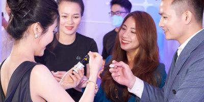 Sự kiện ra mắt HINNAO Technology quy tụ nhiều chuyên gia, beauty blogger và tiktoker