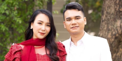 Bà xã DJ của Khắc Việt vẫn nuột nà sau khi sinh cặp sinh đôi