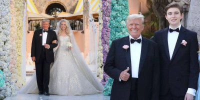 Cậu út nhà Trump lại gây bão: Điển trai trong ngày vui của chị gái