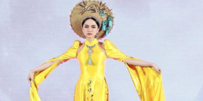 Hương Giang được khen sắc sảo khi catwalk với áo dài ở Thái Lan