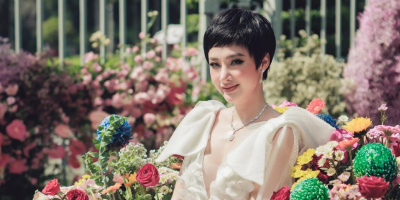 Những lần đọ sắc dàn hậu Việt của Angela Phương Trinh