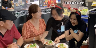 Con gái giấu ba mẹ đi làm thêm, bất ngờ gặp nhị vị phụ huynh ở chỗ làm