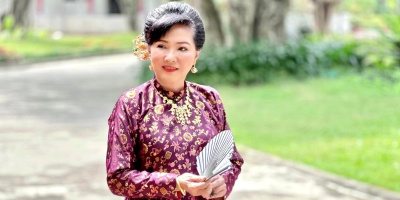 Nghệ sĩ Phương Dung tuổi 60 không con cái, thoải mái vi vu khắp nơi