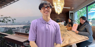 Tun Phạm mua nhà hồ Tây tặng bố mẹ sau nhiều năm đi làm